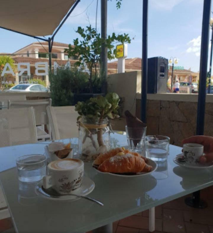 B&B La Pavoncella 산테오도로 외부 사진